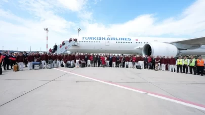 Milli Takım 12 saat yolculuğun ardından ABD'de