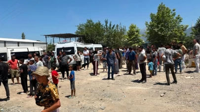 Kavga sonrası dehşet! Husumetlisinin evini ateşe verdiler
