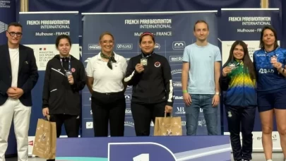 Milli para badmintonculardan Fransa'da 5 madalya!