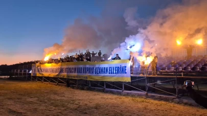 Fenerbahçe taraftarından akşam sürprizi