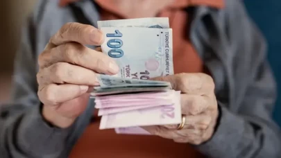 SGK açıkladı: Emeklilerin enflasyon farkı ödemeleri için tarih belli oldu