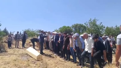 Mardin’de evinde başından vurulmuş bulunan Merve Erbek toprağa verildi