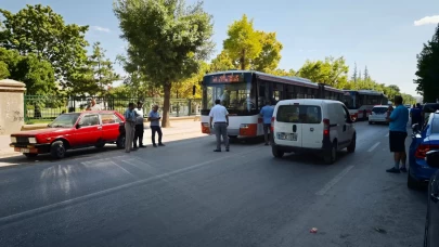 Eskişehir’de belediye otobüsünün çarptığı 7 yaşındaki çocuk yaralandı