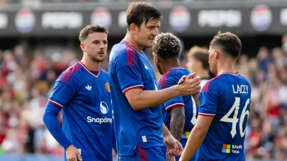 Manchester United'dan hazırlık maçında gövde gösterisi