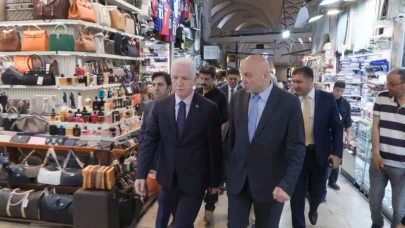 Davut Gül: Kapalıçarşı'nın ruhu esnafıyla yaşıyor