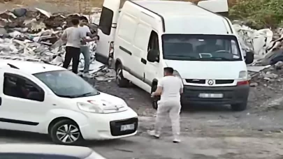 Avcılar’da boş araziye moloz döken araç sahiplerine 100 bin lira ceza