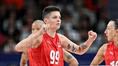 Ebrar Karakurt neden yok? Ebrar voleybol maçlarında neden oynamıyor?