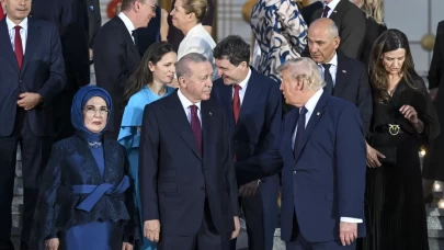 Resepsiyon sona erdi! Cumhurbaşkanı Erdoğan ve liderler arasında samimi sohbet