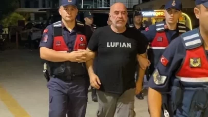 Ezel Akay'ın dizi ve filmleri neler? Ezel Akay evli mi, eşi kim?