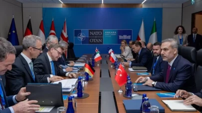 Bakan Fidan'dan kritik görüşme! Kısıtlı katılımlı toplantıya katıldı
