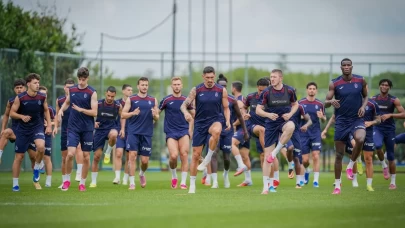 Trabzonspor’da yeni sezon hazırlıkları çift antrenmanla sürüyor