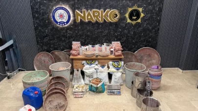 Zeytinburnu’nda uyuşturucu üretimine büyük darbe