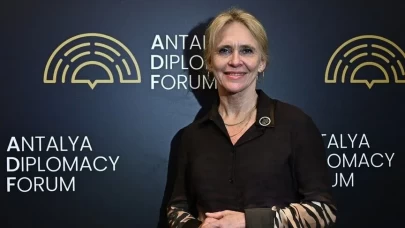 Türkiye'ye İzlanda'dan övgü! Savunma sanayisi örnek gösterildi