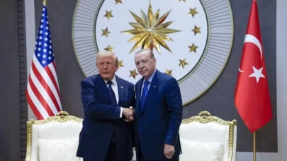 Cumhurbaşkanı Erdoğan karşıladı, Trump Türkçe konuştu!