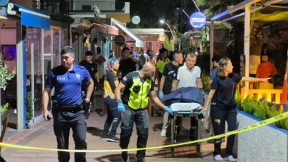 Restoranda yemek yerken kurşun yağmuruna tutuldu!