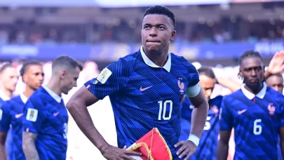 Kylian Mbappe, Dünya Kupası tarihine geçti
