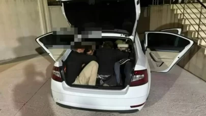 Bagajı açan polis gördüğü manzara karşısında şaşkına döndü!