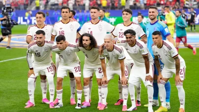 Dünya Kupası'nda İspanya'dan tarihi başarı