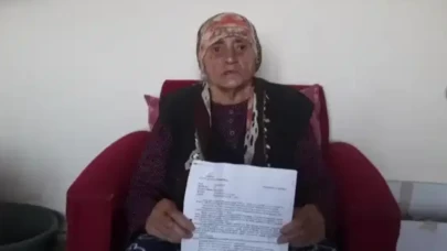 Öz annesini evinden tahliye ettiriyor