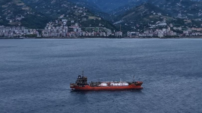 Karadeniz’de Türk bayraklı bir gemiye daha dron saldırısı!