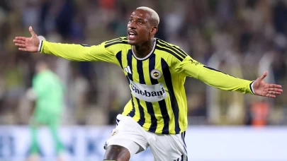 Fenerbahçe'de sezonun açılışı Talisca'dan