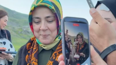 Cumhurbaşkanı Erdoğan'dan Hakkari'deki kadınlara telefonla sürpriz