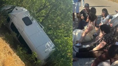 Tur minibüsü şarampole uçtu