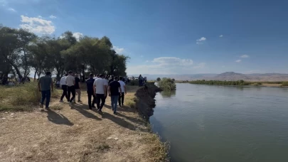 Muş’ta Murat Nehri’ne düşen 10 yaşındaki Berat aranıyor
