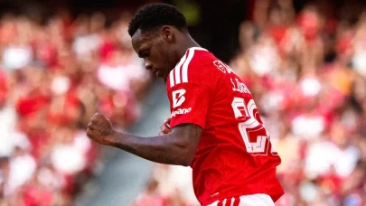 Benfica'da Jhon Duran şov