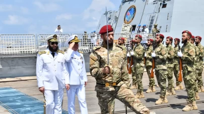 Akdeniz’de tarihi zirve: TCG İstanbul fırkateyni Suriye’de!