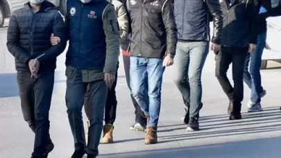 Polis kapıyı çaldı, gerçek kimlik kontrolünde ortaya çıktı