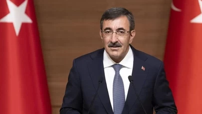 Cumhurbaşkanı Yardımcısı Cevdet Yılmaz'dan Pakistan Bağımsızlık Günü'nde stratejik mesajlar