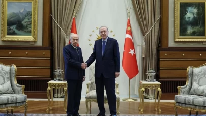 Beştepe'de Cumhur İttifakı zirvesi! Cumhurbaşkanı Erdoğan ve MHP Lideri Bahçeli bir araya geldi