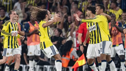 Fenerbahçe, Kadıköy'de güle oynaya kazandı