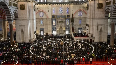 21 Ağustos 2026 Cuma Hutbesi burada! İşte bu haftanın tam Cuma Hutbesi metni