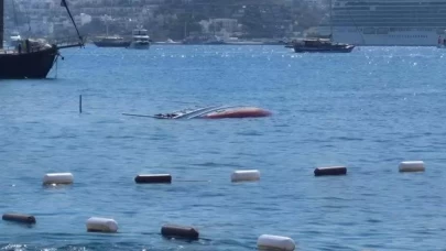 Bodrum Bardakçı Koyu'nda su alan tekne battı