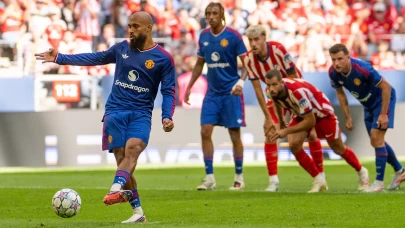 Manchester United'dan hazırlık maçında geri dönüş!