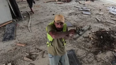 Dronu karşısında gören işçi neye uğradığını şaşırdı