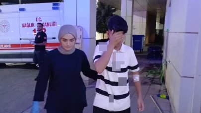 Otobüs durağındaki şakalaşma bıçaklı kavgaya dönüştü