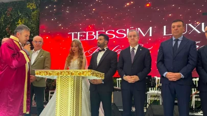 MHP'li Durmaz'dan genç çift için anlamlı paylaşım