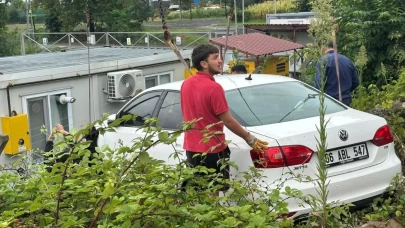 Otomobil, minibüs ve tır birbirine çarptı, 11 yaralı!