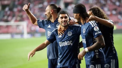 Fenerbahçe deplasmanda 2 golle güldü