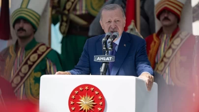Cumhurbaşkanı Erdoğan'dan Ahlat'ta "Terörsüz Türkiye" mesajı: Kan tüccarları kaybedecek