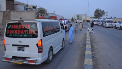 Pakistan'da bombalı saldırı