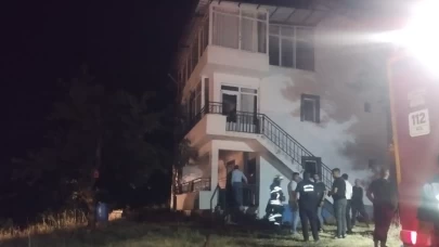 Malatya'da iki katlı evde yangın: Maddi hasar oluştu