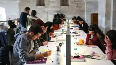 Öğrenci affı yürürlüğe girdi: Kimler yararlanabilir, başvurular nasıl yapılacak?