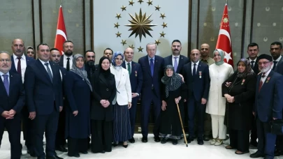 Cumhurbaşkanı Erdoğan'dan şehit yakınları ve gazilere net mesajlar