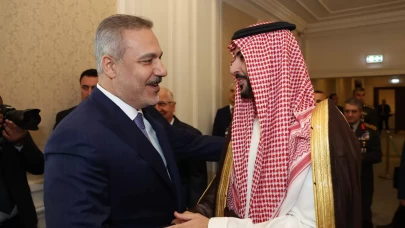 Üç ülke ortak savunma için masada