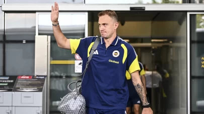 Fenerbahçe'de Mert Günok'tan kötü haber