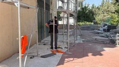 İskeleden düşen işçi hastanede kurtarılamadı